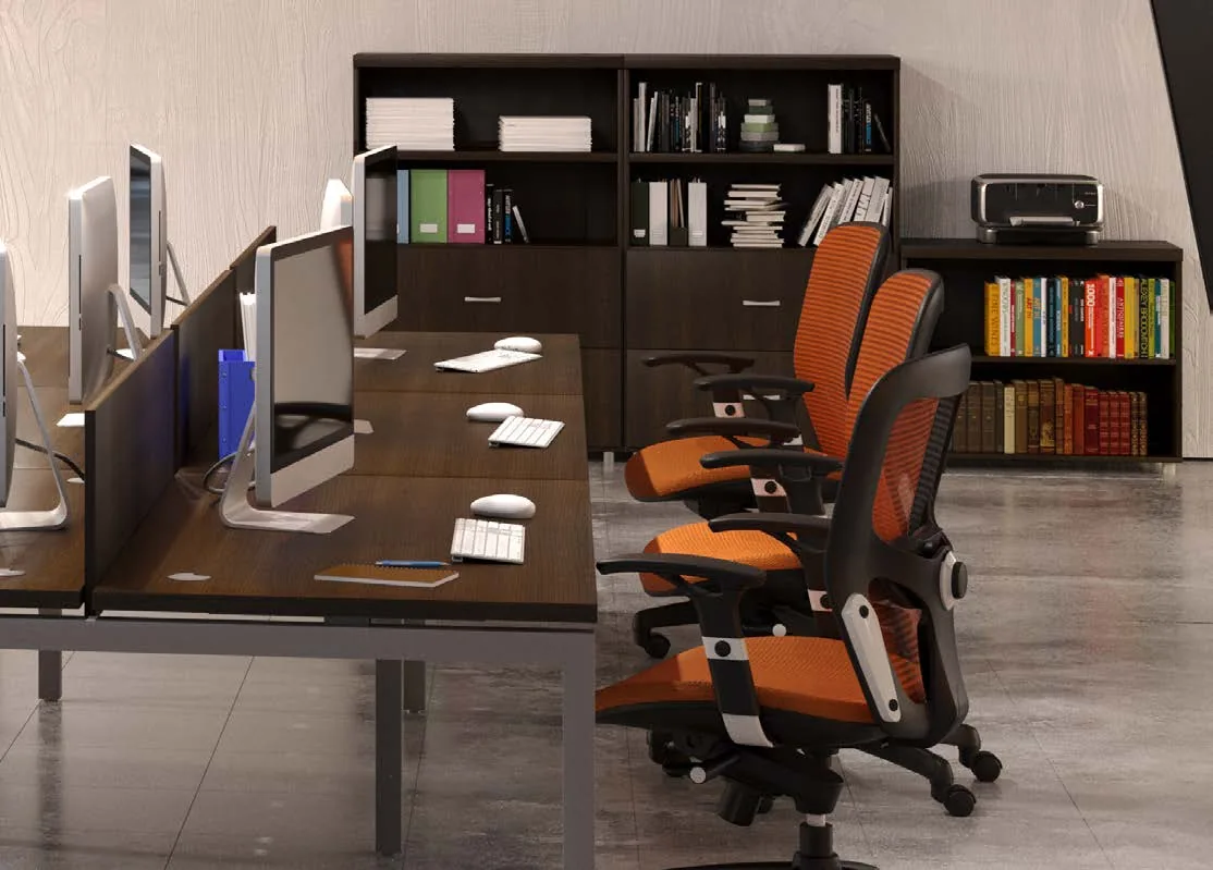Detalle de una configuración bench con puestos enfrentados y cableado recogido