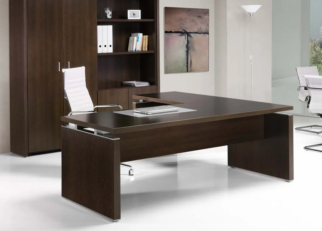 Mesa de dirección Loma en acabado wengué con ala auxiliar y librería a juego